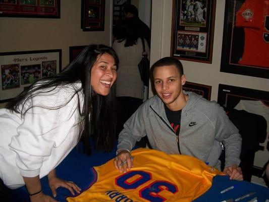 Stephen Curry signing at ManCave Memorabilia 4/9/2011