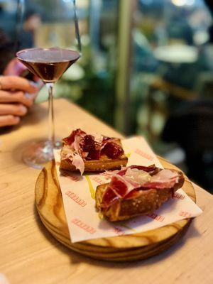 Spanish ham toast