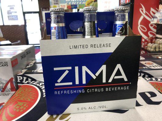 5/10/18. Thursday afternoon. Zima is BACK, y'all!! For real!!! Six pack from the very first box being opened from the very first shipment!!