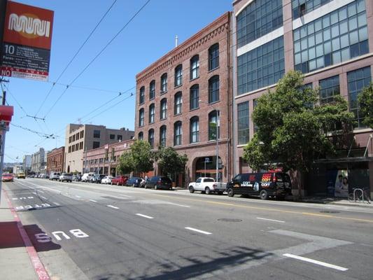 Located in the SOMA neighborhood, near Caltrain and T & N Muni Stations.