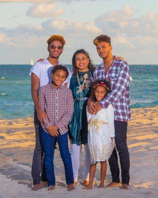 Miami Fort Lauderdale Florida family photography by Bill Miller Photography. Serving Naples Ft Myers Captiva and Gulf Coast of Florida