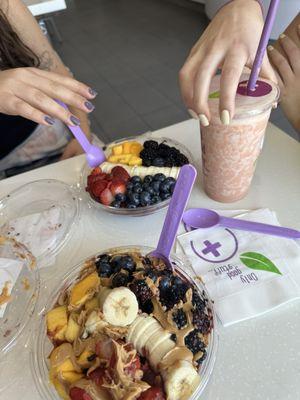 Fruit max açaí bowl  and strawberry banana smoothie