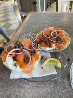 Lox bagel