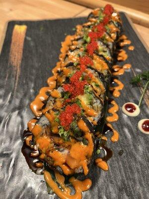 'Bomberman Maki' 'New to you '
:Charcoal battered with smoke salmon, cooked eel, crab stick and get a little spice with jalapeño