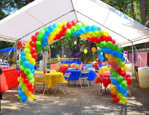 Circus Theme balloon arch