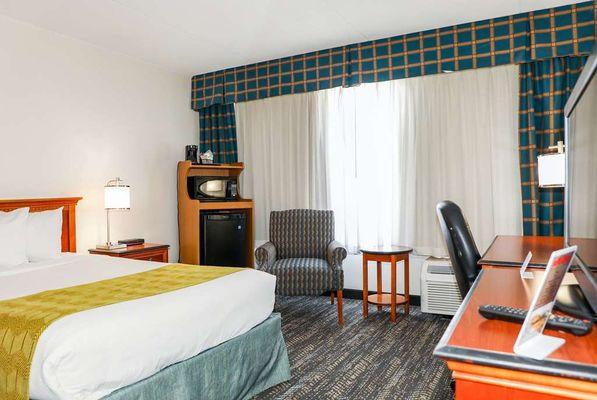 Ramada By Wyndham Cumberland Downtown