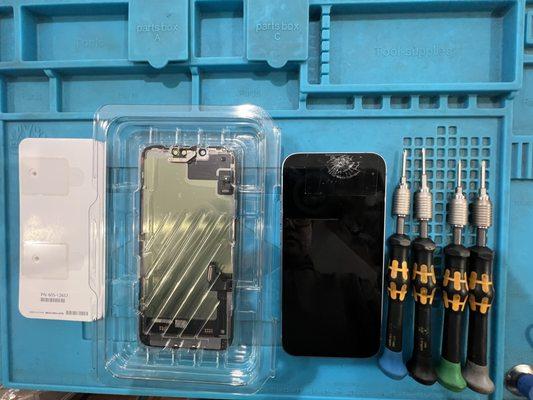 We offer genuine iphone 14 screen
#iphonerepair #genuine #iphone #screenrepair