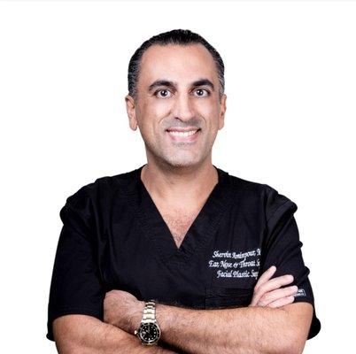 Dr. Aminpour constantly provides his patients with the most up to date care available by staying abreast with advancements in his field.