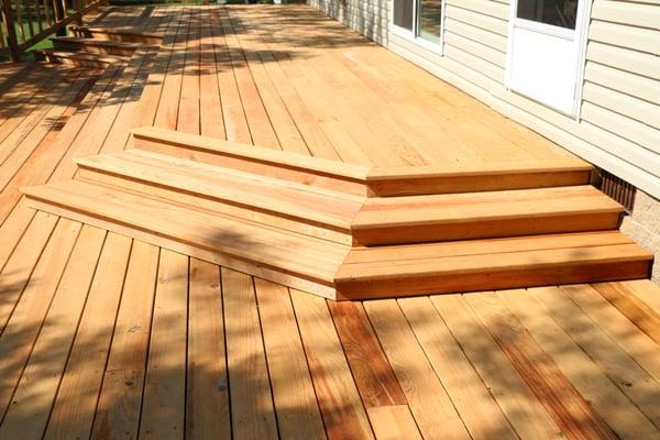 over-sized stairs can be a perfect impromptu bench.