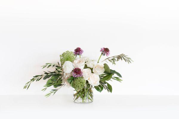 Neutral & Classy flower delivery in Boulder, CO