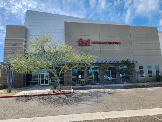 Service and Distribution Center in Avondale