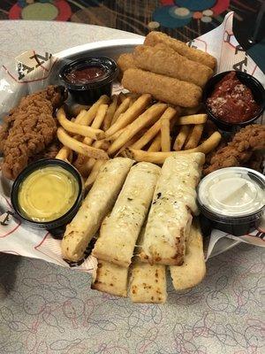 Alley Sampler Platter- delicious assortment. Something for everyone & big enough to share. Reasonable price for amount of food.