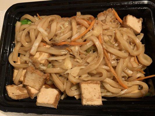 Stir-fried udon noodles