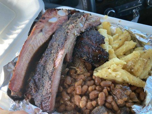 Ribs, Mac and cheese, beans