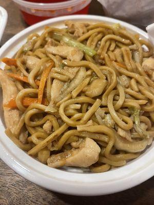 Chicken Lo Mein