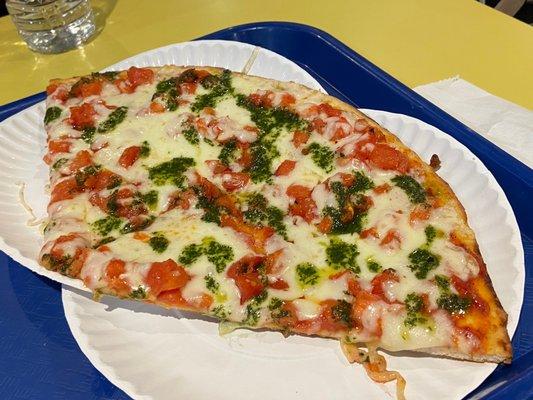 Bruschetta pizza