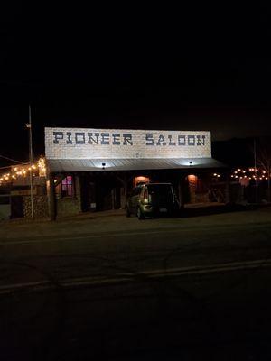 Oldest, still operating saloon in NV.