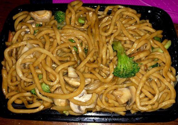 Veggie lo mein