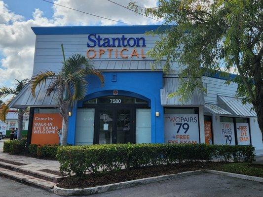 Storefront at Stanton Optical store Lauderhill, FL 33319