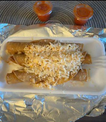 Roll Tacos with Cheese