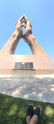 #SitWithMe My first time seeing the Worlds Largest Praying Hands 7/23/2016