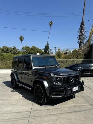 What a beautiful finish! G63 uses Stratos 70% clear on the frt windshield to reduce heat, would you, or go a shade darker?