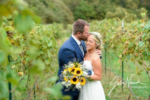 A perfect vineyard wedding at St. Albans ... fresh sunlight and sunflowers!