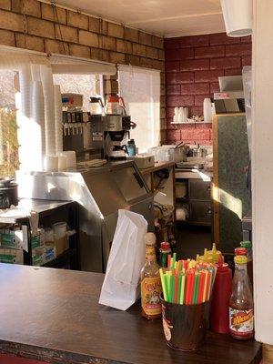 Cashier station and cooking bar