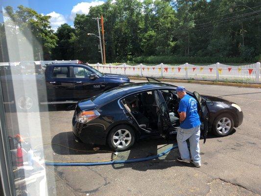 Amazing team at work! #centerreachcarwash