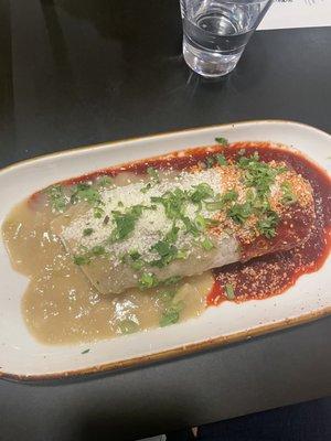 Christmas style Chili, Carnitas Burrito  was very bland without the Colorado Crunch sauce (the red chili oil provided on each table)