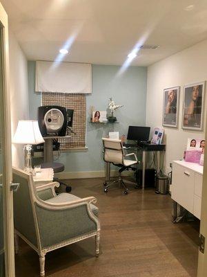 Schedule a complimentary consultation, including a Visia Skin Analysis, with one of our fantastic aestheticians!