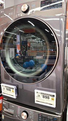 Pretty dryer in Samsung pink Home Depot Cottonwood FRIday May 20, 2022