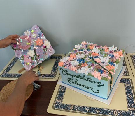 Actual mortarboard on left; stunning and scrumptious 3-layer square cake on right.