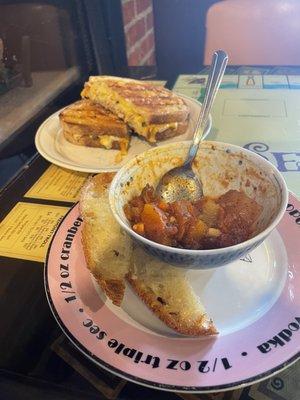 Tuna melt and Manhattan clam chowder