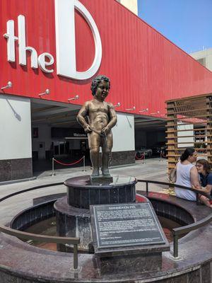 Manneken Pis in front of The D Hotel