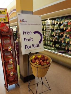 Free fruit for kids in the produce section!