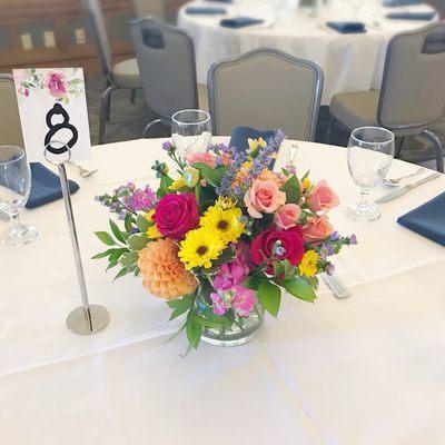 Medium table centerpiece