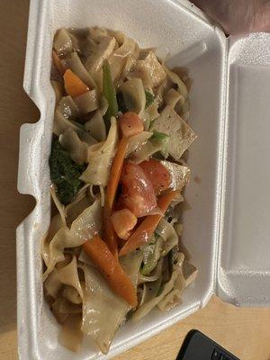 Pad see ew/ Drunken Noodles with Tofu, Thai Hot