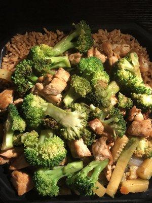 Hibachi chicken w/ extra broccoli