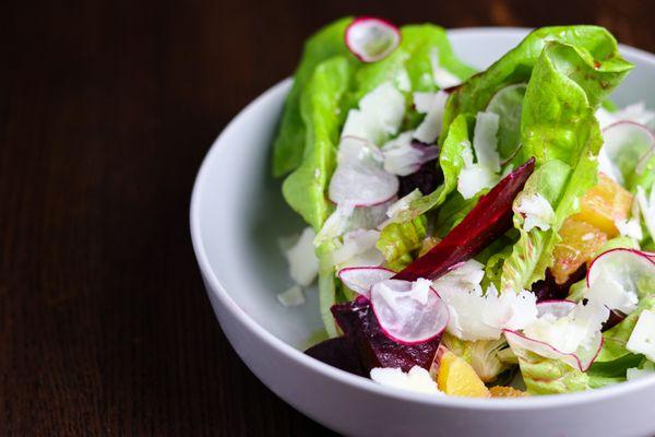 Insalata Croccante - Boston lettuce, red beets and oranges