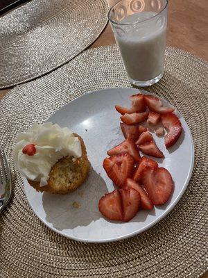 Gluten free almond cupcake