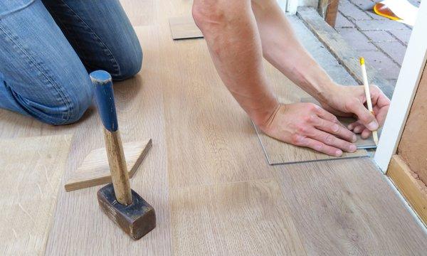 VINYL & LAMINATE FLOORING NEXT DAY INSTALLATION