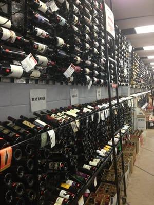 Now this is what I call a wine rack & selection! Woo hop hoo!!!