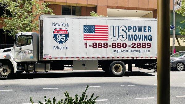 Moving truck