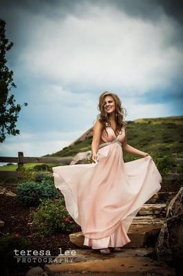 Love mixing high fashion and glamour with the natural landscape of Colorado!