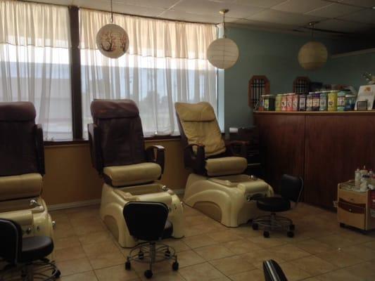 This is the 2nd room. Don't let the small location fool you. My pedicure was professional.