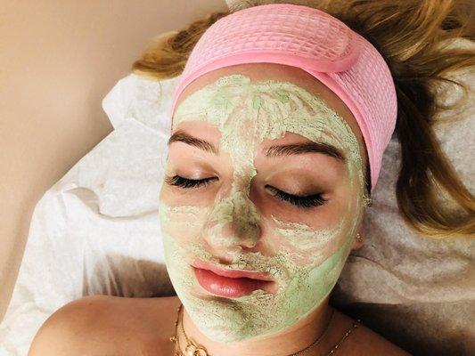 Refreshing Facial $25 only!