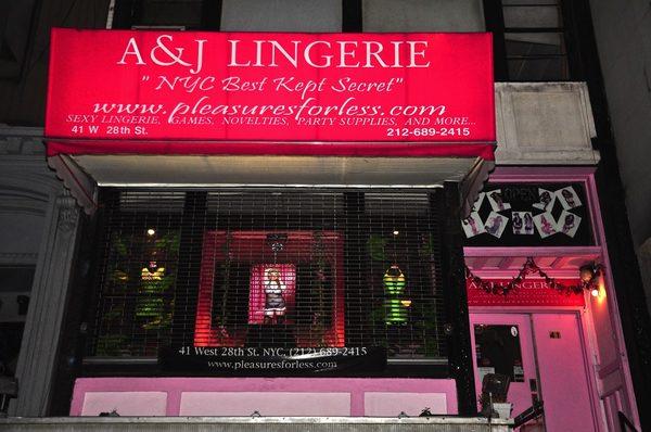 ajlingerie.com