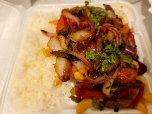 Lomo saltado