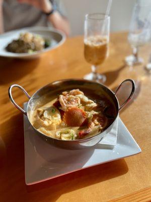 Red curry with shrimp and Thai iced tea